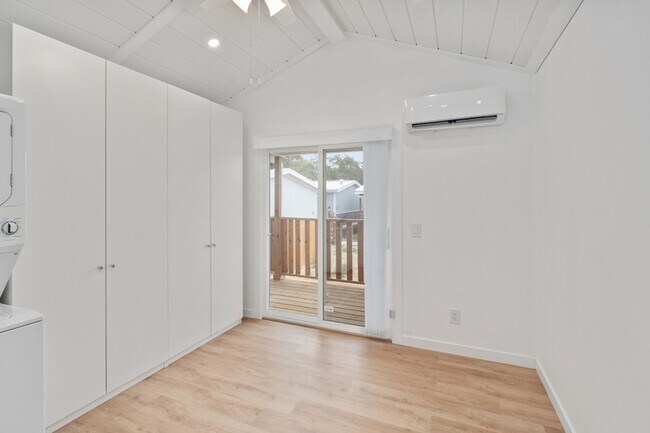 Foto del edificio - 720 Pritchett Ln