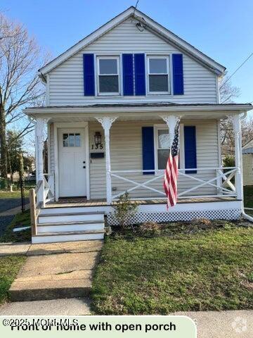 Building Photo - 135 3rd St