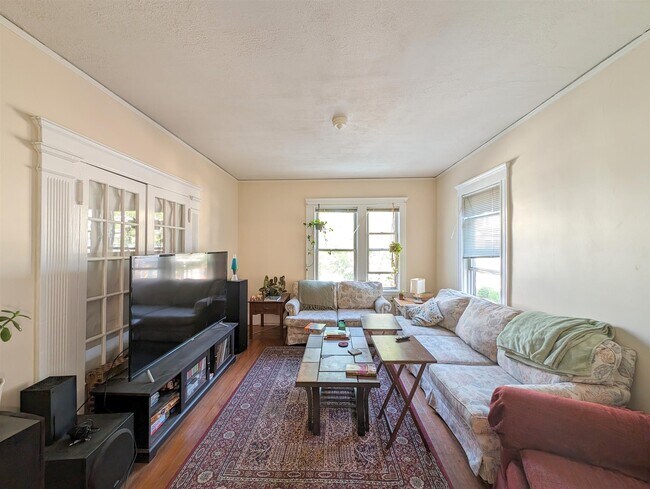 Building Photo - 80 Pearson Rd