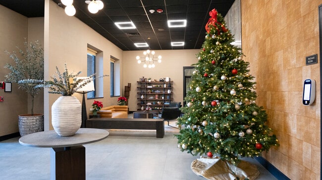 Lobby - Caldwell Village