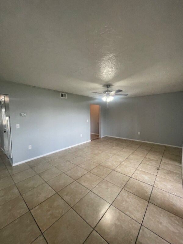 Foto del edificio - 3938 Versailles Dr