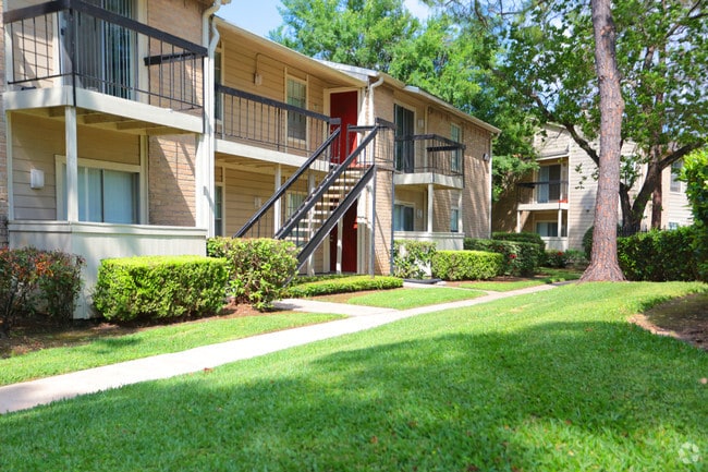Exterior - Harvest Hill Apartments