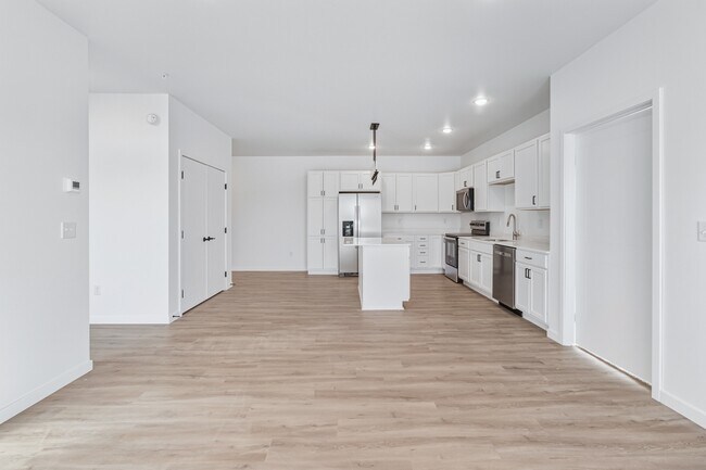 Foto del edificio - 2465 62nd Ave S