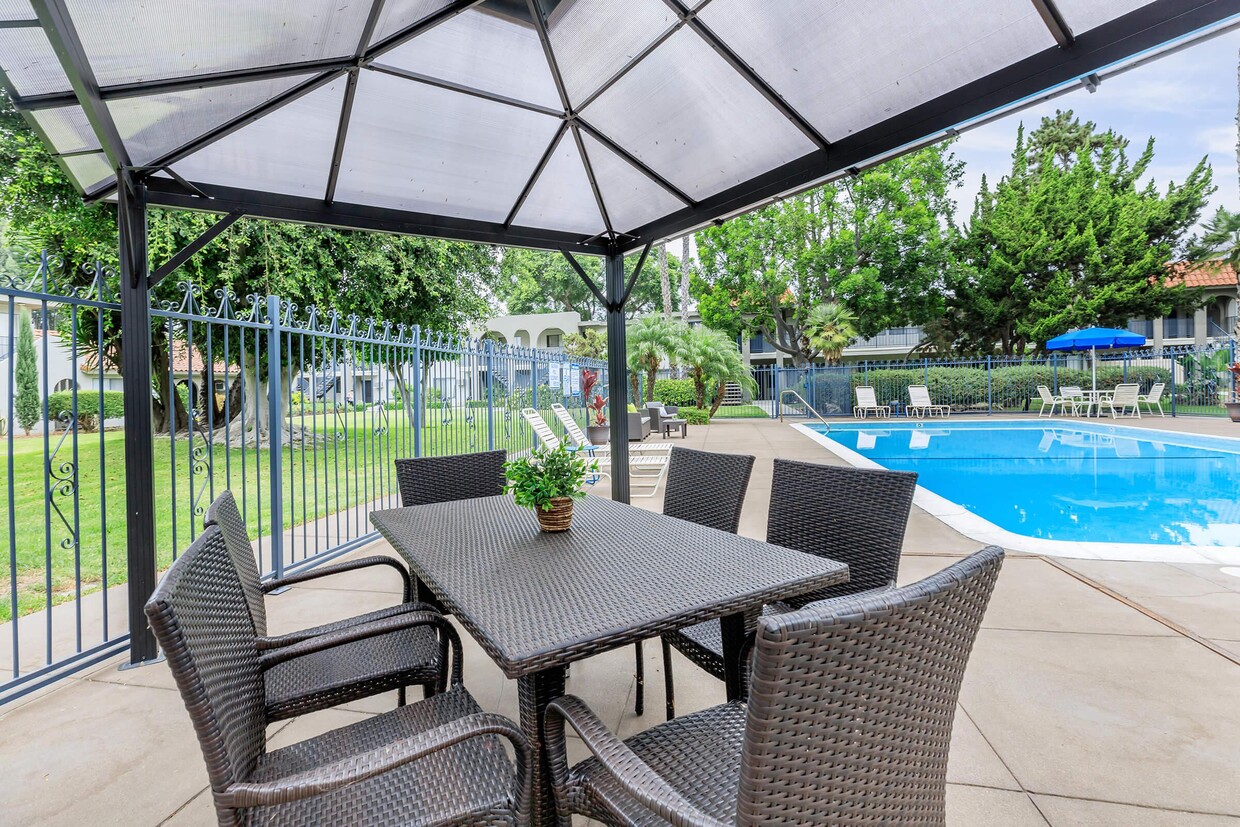 Vio Cerritos 18427 Studebaker Rd Cerritos, CA Apartments for Rent