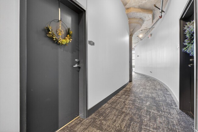 Foto del edificio - 4100 Forest Park Ave