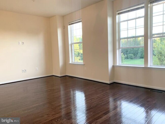 Foto del edificio - 9513 Weshurst Ln