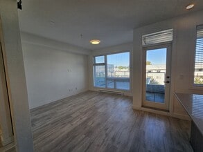 Building Photo - 32838 Landeau Pl