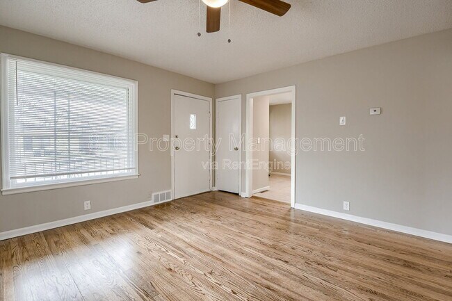 Foto del edificio - 3437 Jackson Ave