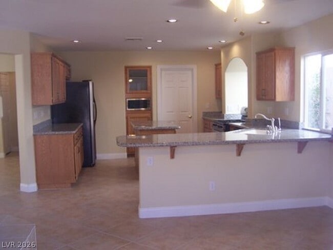 Foto del edificio - 10866 Dornoch Castle St