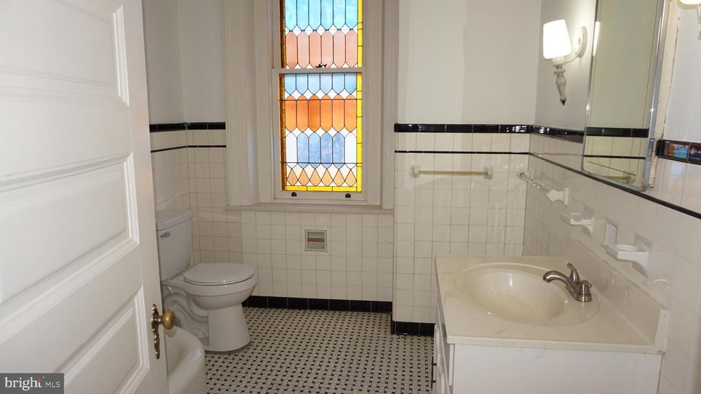 Foto principal - 200 E Walnut St