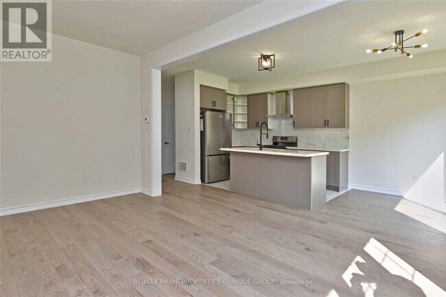 Building Photo - 25 Swordfish Dr