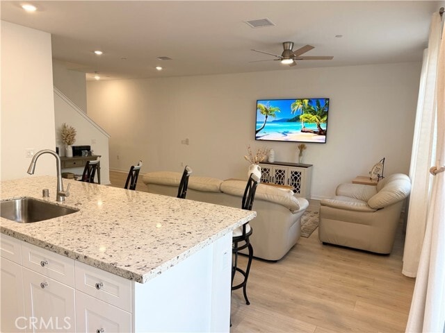 Foto del edificio - 32741 Manhattan Ave