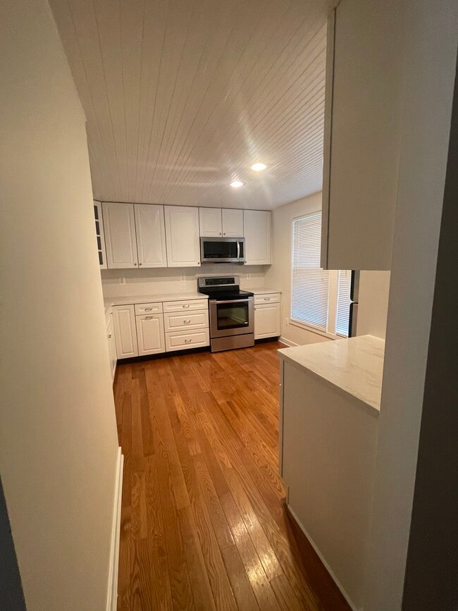 14217 Ballinger Ter, Burtonsville, MD 20866 Townhome Rentals in