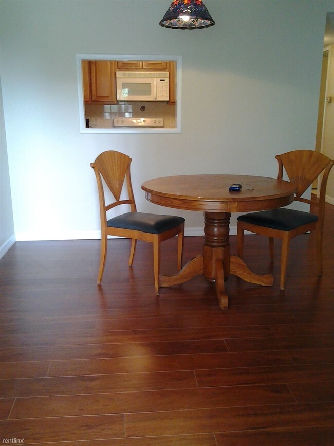 Building Photo - 2467 Finlandia Ln