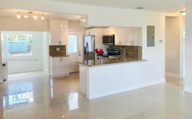 Foto del edificio - 1810 SW 22nd Ave