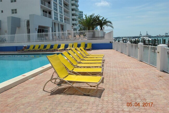 Foto del edificio - 1250 West Ave