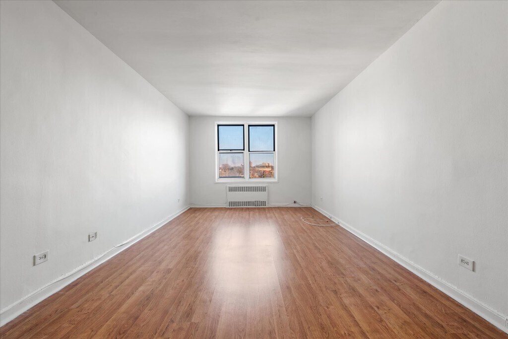 6730 Clyde St Unit 5D, Queens, NY 11375 Room for Rent in Queens, NY