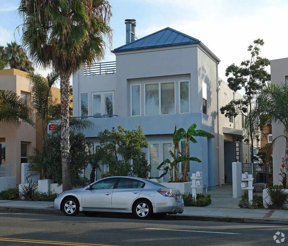 Primary Photo - 3403 S El Camino Real