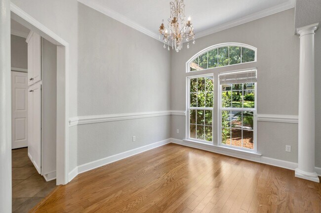 Foto del edificio - 1622 Garden Park Ln