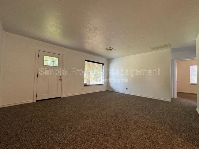 Foto del edificio - 1108 W Apache St