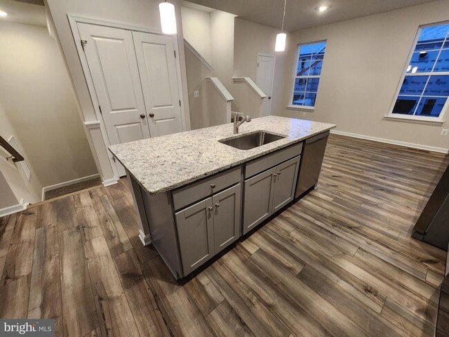 Building Photo - 117 Canning Rd