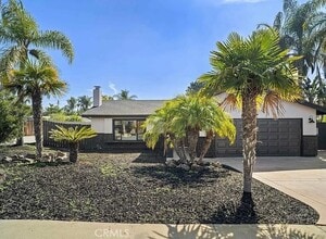 Building Photo - 1525 Lauralynn Pl