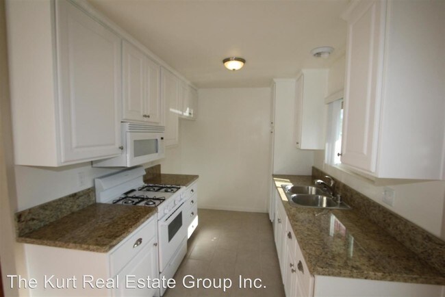 Foto del edificio - 813 Jennifer Ln