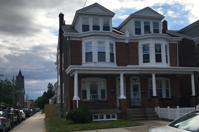 Building Photo - 4430 Mitchell St