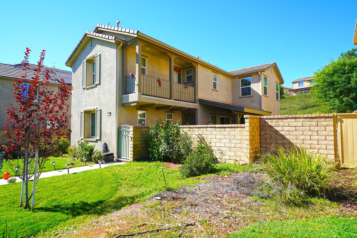 Primary Photo - 24112 Village Cir Dr