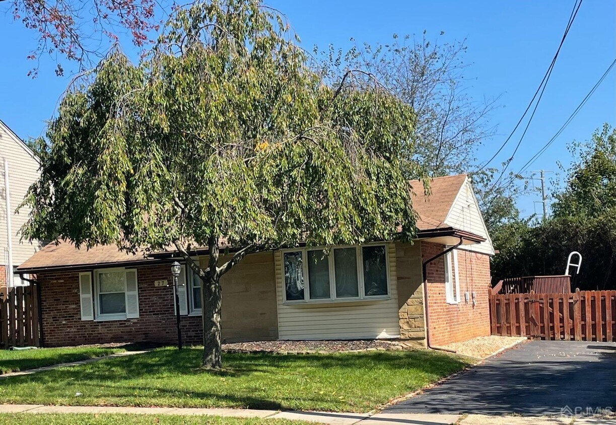 27 Melville Rd, Edison, NJ 08817 House Rental in Edison, NJ