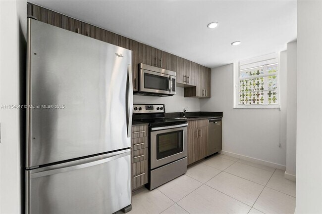 Foto del edificio - 910 West Ave