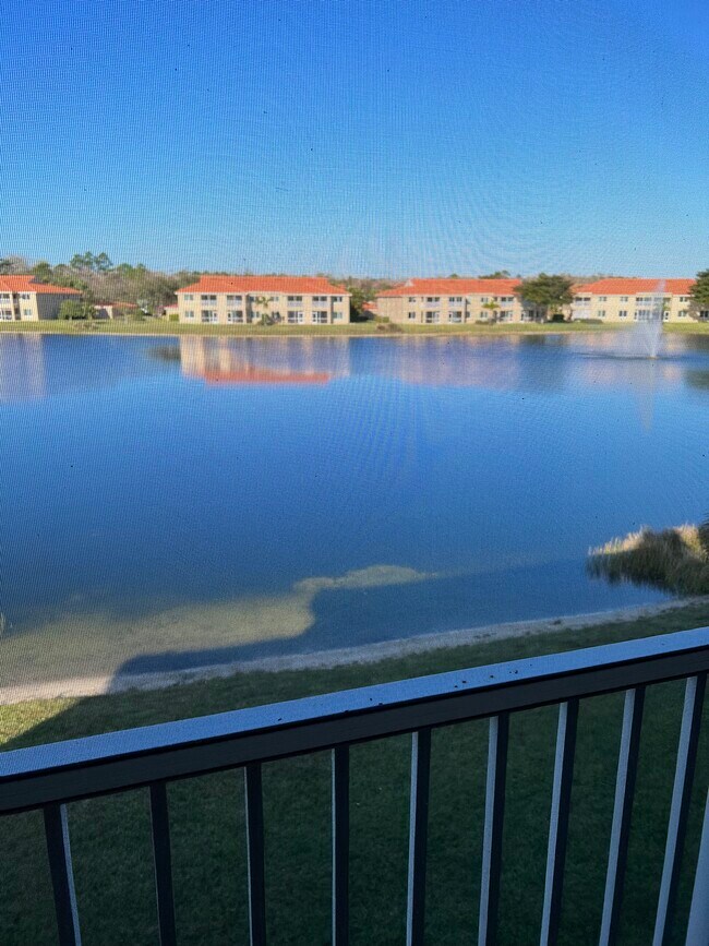 Building Photo - 6890 Huntington Lakes Cir