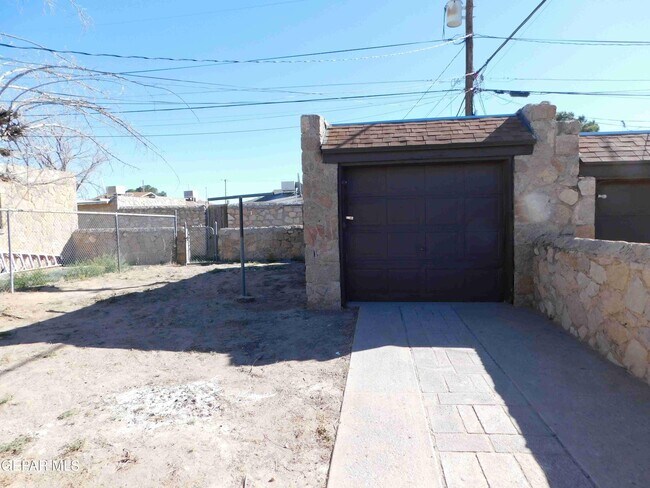 Foto del edificio - 4716 Clifton Ave