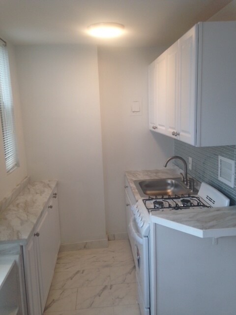 Upgraded Kitchen n Bath - 1121 ARLINGTON Blvd