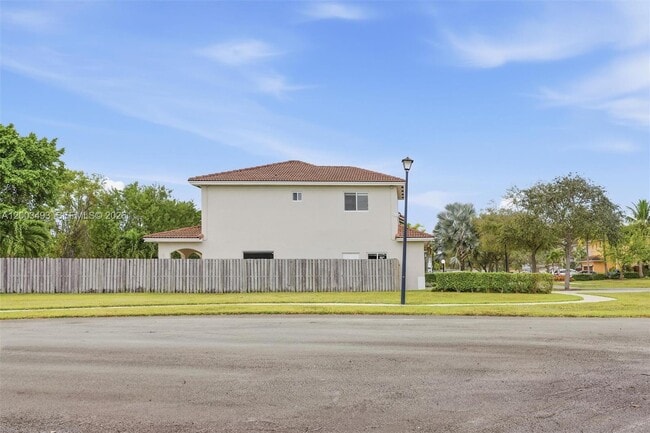 Building Photo - 12920 SW 143rd Terrace