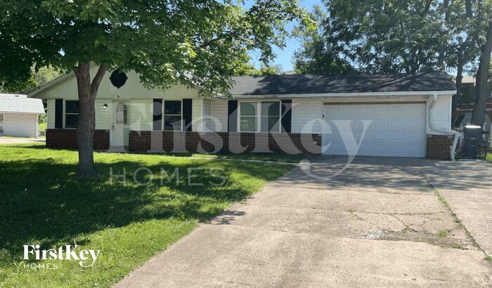Primary Photo - 1281 Tree Top Ln