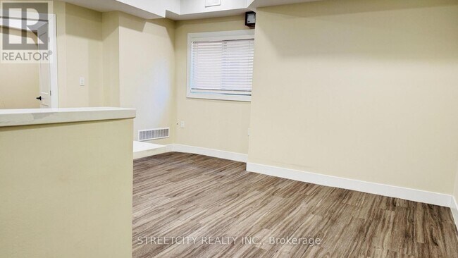 Photo du bâtiment - 346 Ashland Ave