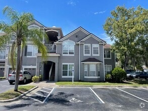 Building Photo - 3379 S Kirkman Rd