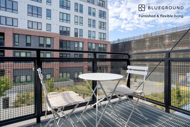 Foto del edificio - 4310 Hubbard St
