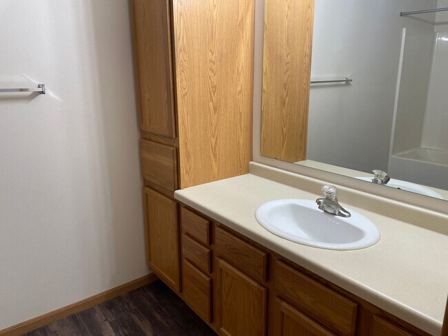 Building Photo - 4431 Calico Dr S