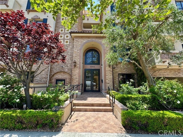 Building Photo - 12026 Hoffman St