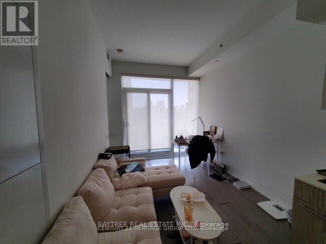 Photo du bâtiment - 251 Jarvis St