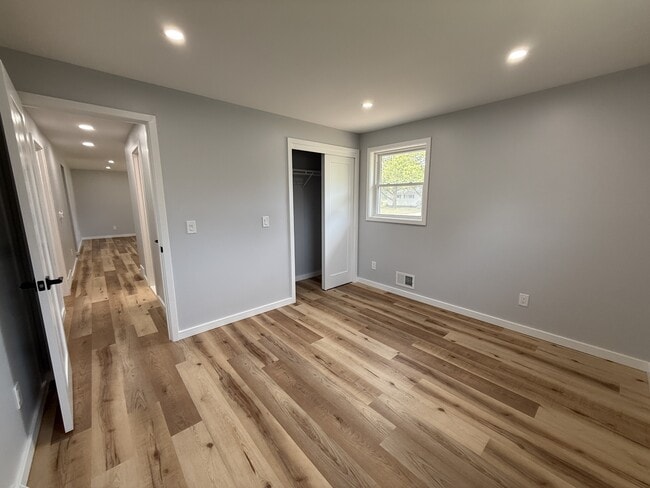 Building Photo - 123 Cattaragus Dr