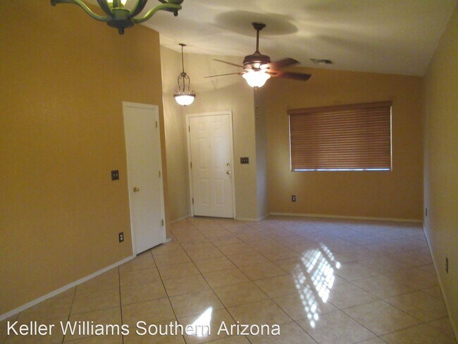 Building Photo - 4 br, 2 bath House - 1190 N Falcon Ridge Dr.
