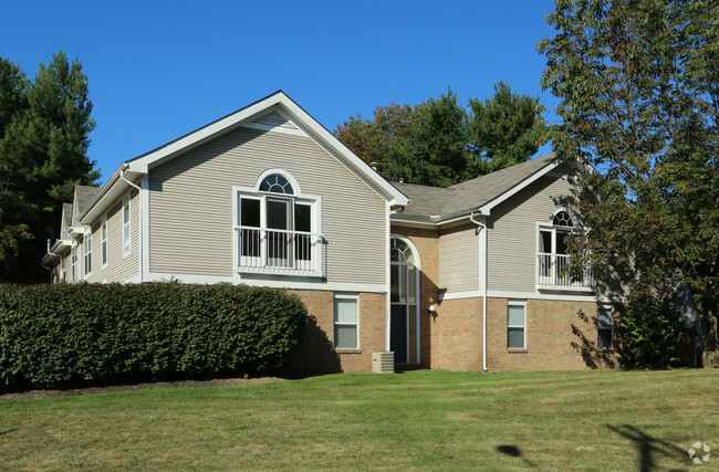 Building Photo - McMillen Woods Apartments