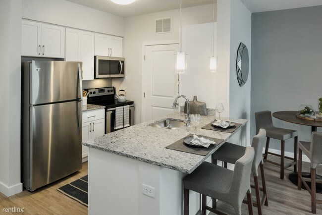 Foto del edificio - 2 br, 2 bath  - 10 Commercial St Unit 207