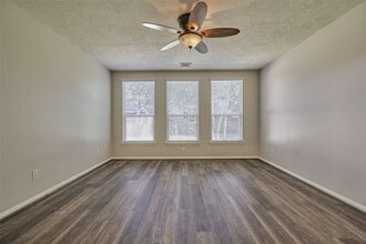 Building Photo - 274 Fairwind Trail Dr Building Photo - 274 Fairwind Trail Dr