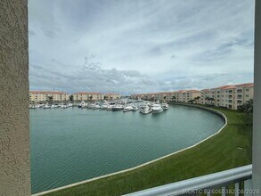 Building Photo - 12 Harbour Isle Dr W
