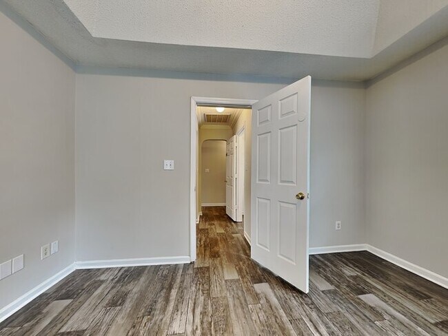 Building Photo - 3724 Capps Hill Dr