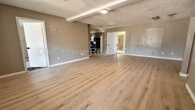 Photo - 4712 South Blackwelder Avenue House